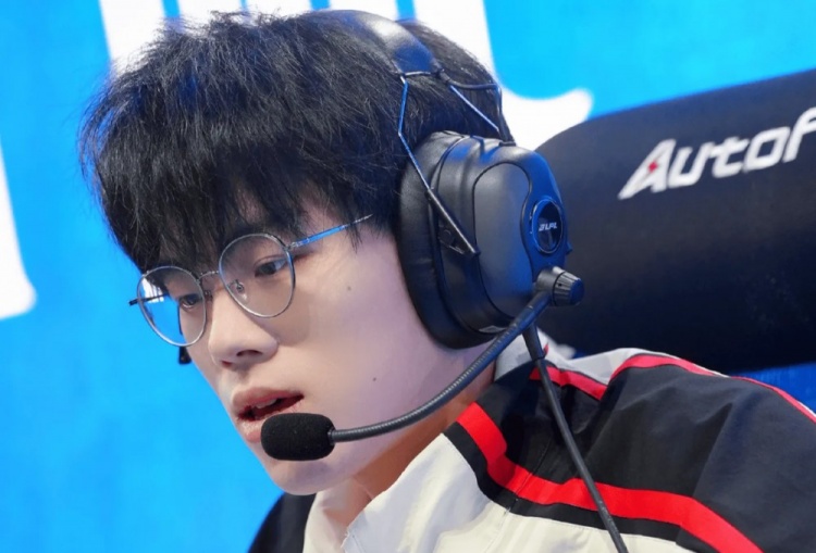 Erha：减少了我们每个人的个人失误，然后打团时积极做沟通